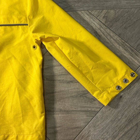Hunter 2T Yellow Hooded Raincoat - Picture 13 of 16